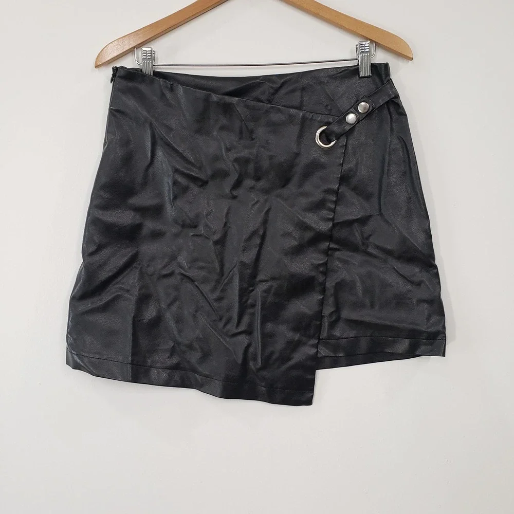 Blue Rain Francescas Mini Skirt Womens Large Black Faux Leather‎ Wrap Asymmetric